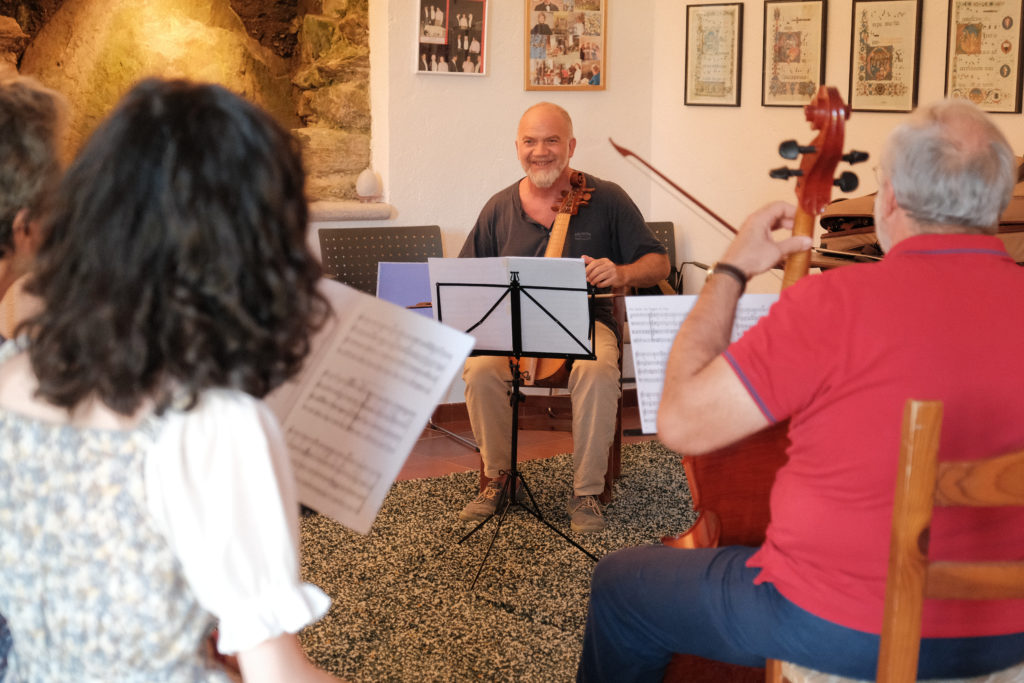 musicaanticamagnano.com